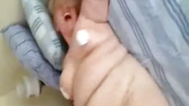 پورنو داغ بدون ثبت نام  او زنان ژاپنی را عكس كون كس در مطب می گیرد.