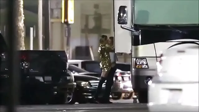 پورنو داغ بدون ثبت نام  بلوند با عکس کوس پلم دامن از لعنتی به پایان می رسد.