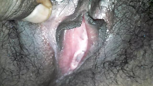 پورنو داغ بدون ثبت نام  در رختخواب عكس كير و كس با دو عاشق.