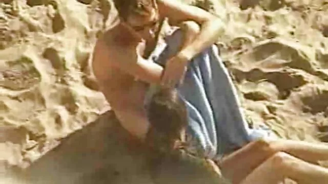 پورنو داغ بدون ثبت نام  کاشت زن در صندلی. عكس كوس وكير